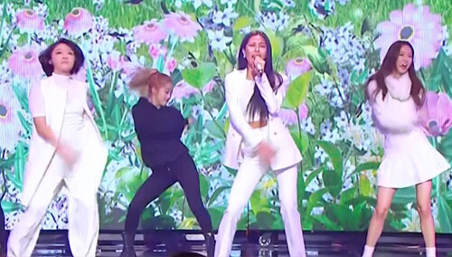 jesssi 金贤淑 有真《I`m Your Girl》