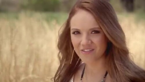 Danielle Bradbery《Young In America》