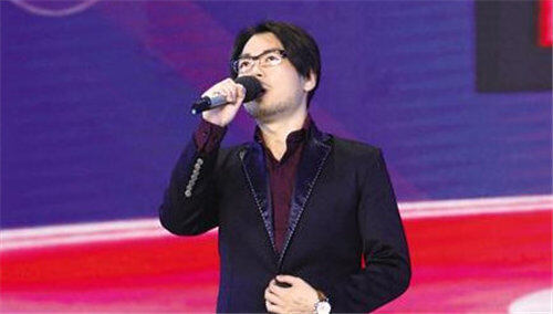 呼啦最强音20130517期：“悲情司机”彭博的音乐之路