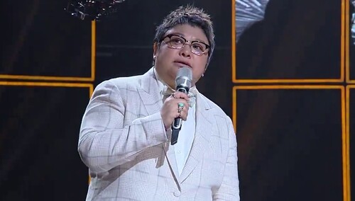 韩红即兴创作 黄嘉千感动落泪