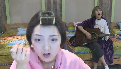 听说画眼线和飚高音更配哦 强东玥李雨带感和声叫醒你耳朵