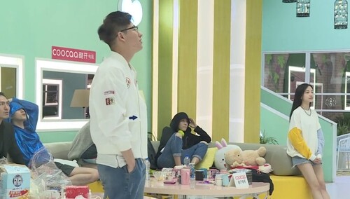 繁星CP虐汪时间到！杨帆姜梓新合唱《小酒窝》默契值满分