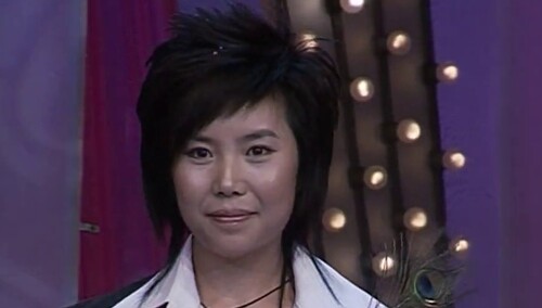 2005超级女声杭州唱区总决赛：高音唱将纪敏佳人气爆棚斩获唱区冠军