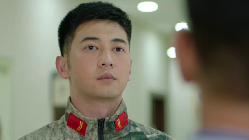 上厕所也要被“跟踪” 张好奇花式保护郑志勇