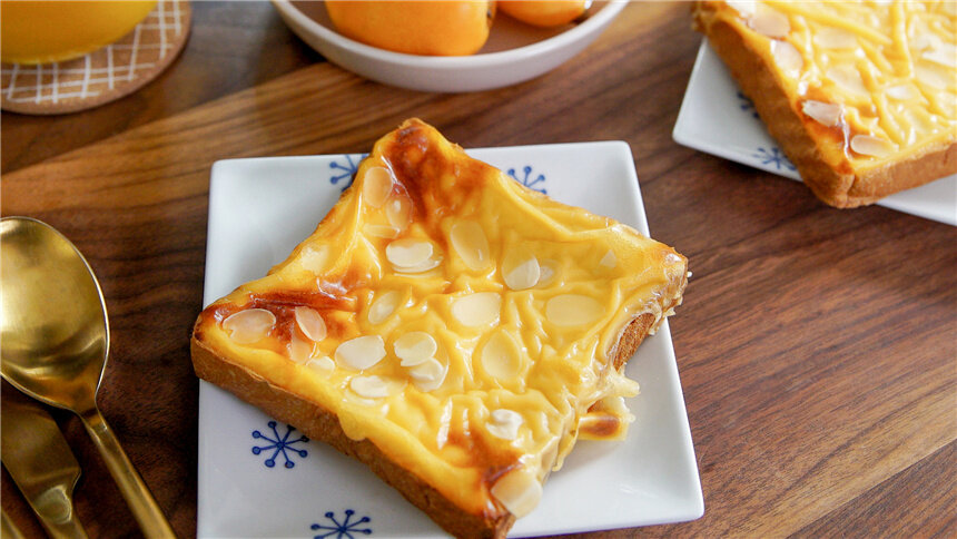 【曼达小馆】打败你的起床气，就靠这道BlingBling的早餐：熔岩乳酪吐司&南瓜羹