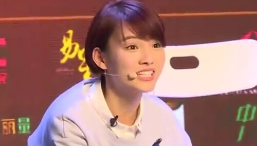 《一年级·毕业季》抢签会 倪言颜值爆表演技卓越签约《神犬小七》剧组