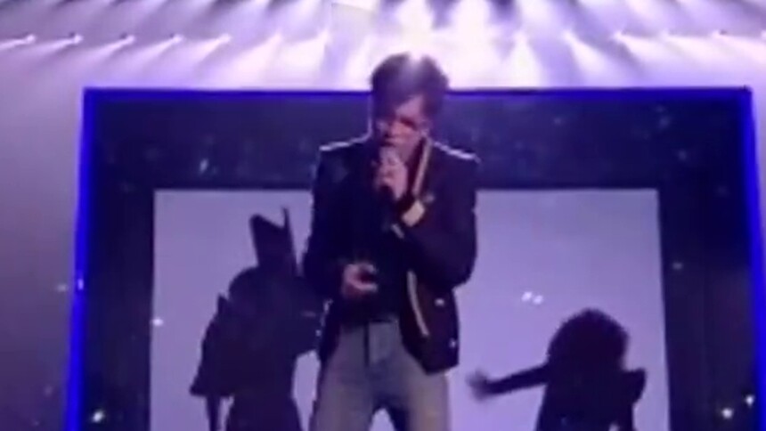 跨年神曲回顾：薛之谦深情献唱《演员》