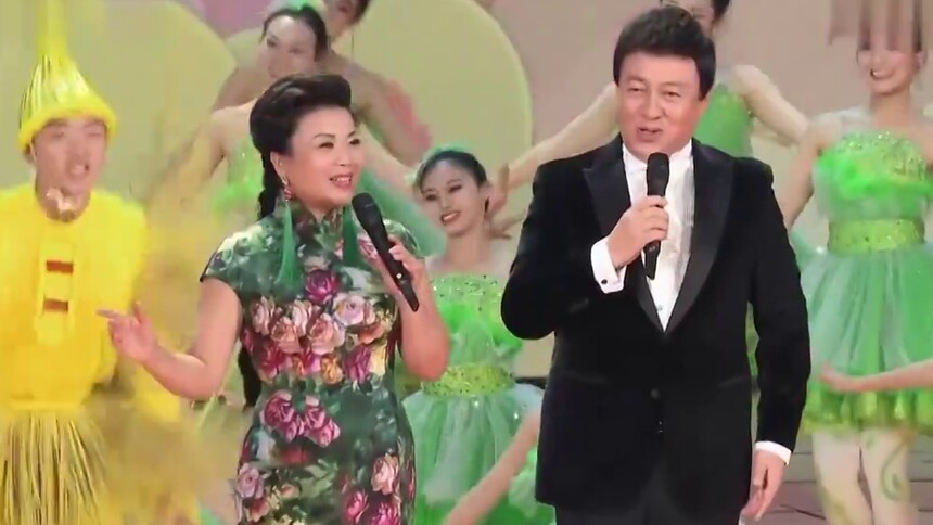 【民歌中国】吕继宏&张也《山笑水笑人欢笑》