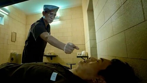 《澳门风云3》片段：张家辉搞笑打通周润发任督二脉