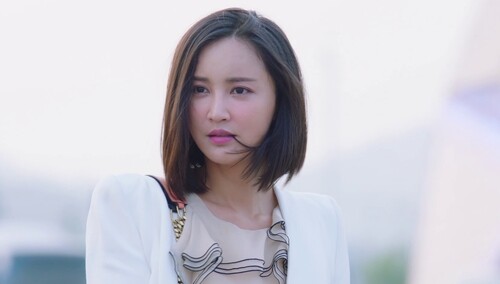 《她很漂亮》郭京飞土味情话03：想搞地下恋？没门儿 爱就要大声说出来