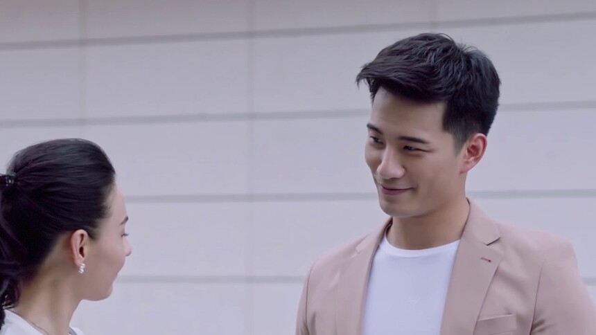 《如果，爱》第23集看点：嘉玲陆阳甜蜜看画展竟遇乔植