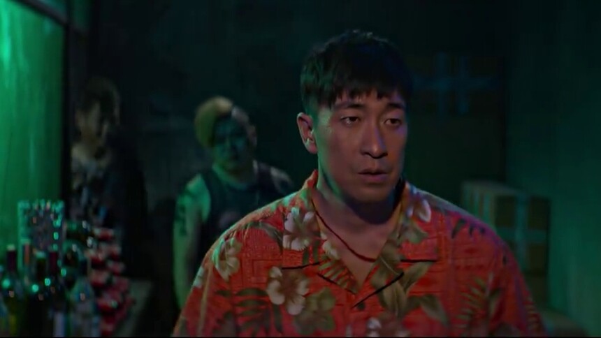 《龙虾刑警》“piapiapia”片段 王千源“稳中带皮”闯毒窝