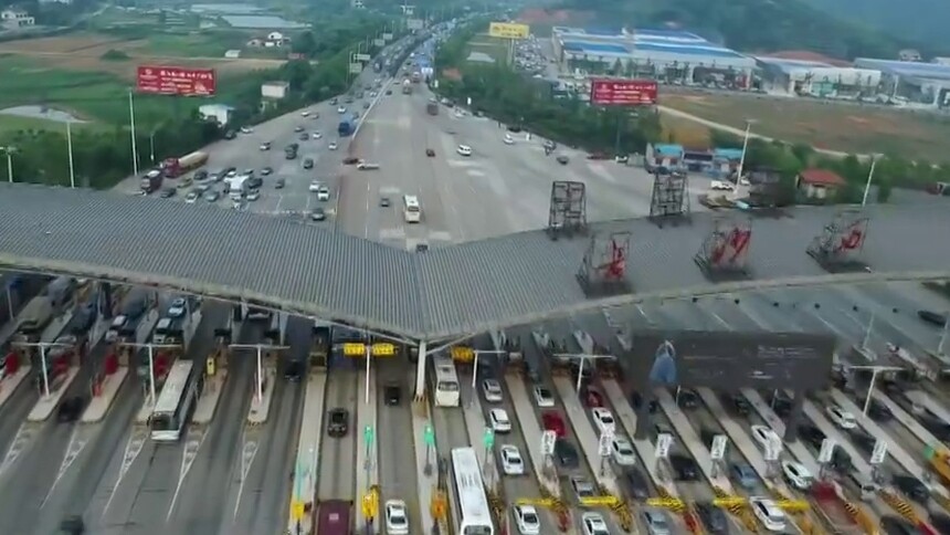 十一黄金周 湖南高速公路返程未显“峰”