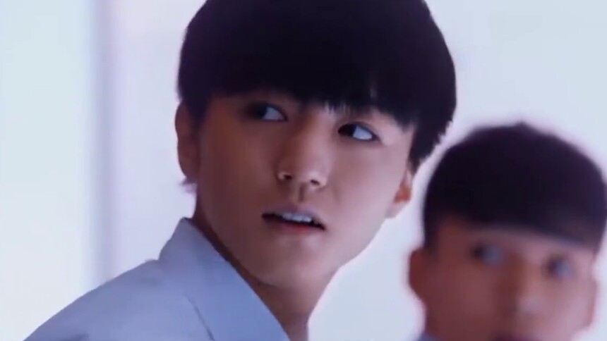 王俊凯超萌小表情合集！婴儿肥萌萌的，片尾高能福利