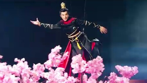 粉头棕头的路透社：大侦探颜值巅峰齐聚！何炅乔振宇刷榜人仙魔三界