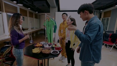 被李玟圈粉，李浩菲蓝博梗那么冷都配合演出