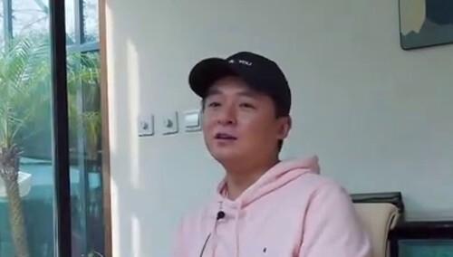 朱雨辰有个贴身大厨，原来朱妈妈是走到哪里做到哪里