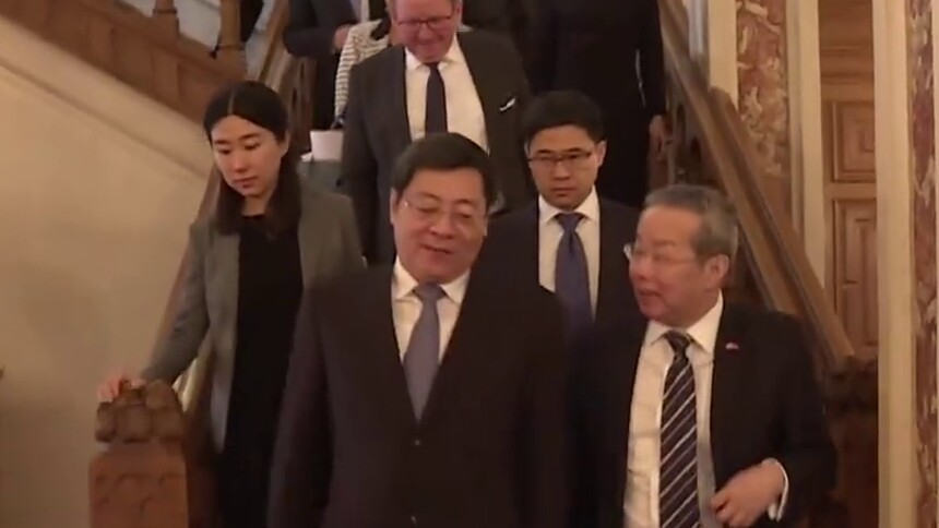 卢森堡：杜家毫率中共代表团对卢森堡进行友好访问 加强党际交流 深化地方合作 推动“一带一路”倡议取得新成果