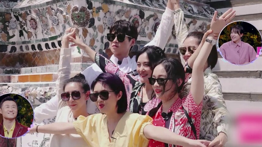 当女明星摆出网红合影姿势……谢娜霍思燕太认真了