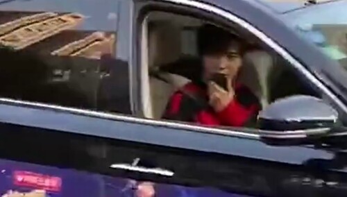 嗨唱彩蛋：爆笑！“幸福传播大使”罗志祥空降长沙街头 拿着大喇叭呼叫刘维
