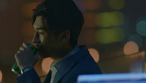 张俪被强吻，亲的人不是杨旭文，他气死了躲家偷偷哭