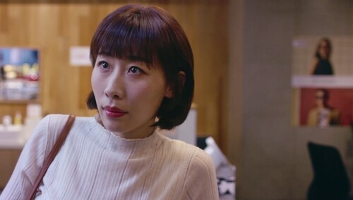 《半个喜剧》再曝预告 当“母胎单身”遭遇“铁树开花”