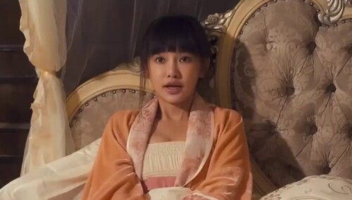 《笑功震武林》片段：童菲房里藏男人急坏老父亲