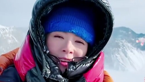 真是好勇敢一女的！章子怡天池大声告白汪峰
