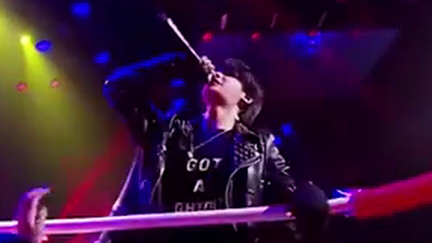 腊肉看小贾超凶哒《Hard Road》燃炸打歌舞台