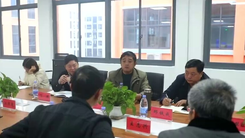 江华：高校扶贫队发展电商 助力脱贫