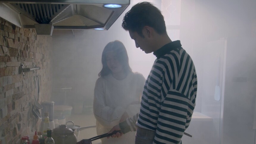 安菲惊了！总裁少爷还会颠勺做饭？