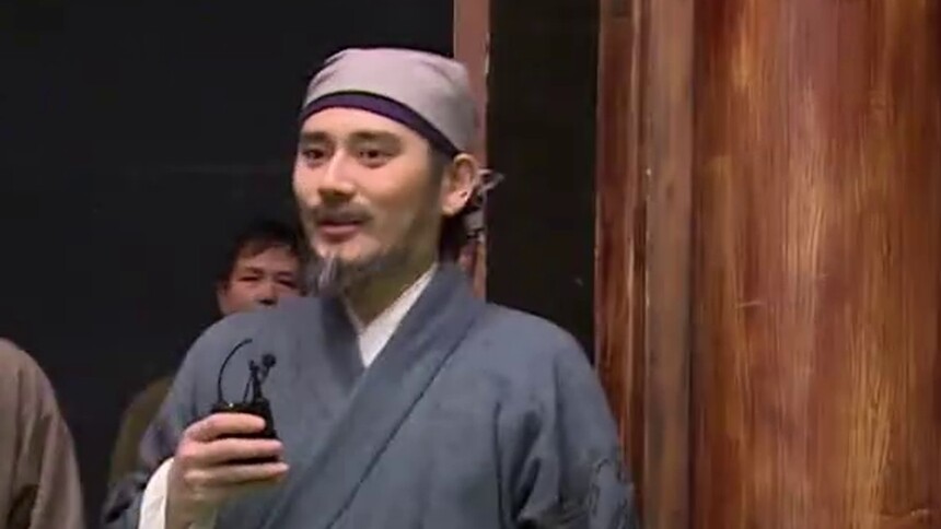 钱枫创造狰狞表情包 汪涵变“臭脚”高手