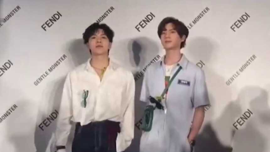 【IF时尚】秦奋王迪亮相新品发布会，跟着奋奋大哥一起摆造型