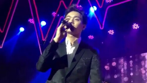 【许凯VLOG】许凯唱歌尽力越唱越好，先从不走调开始。