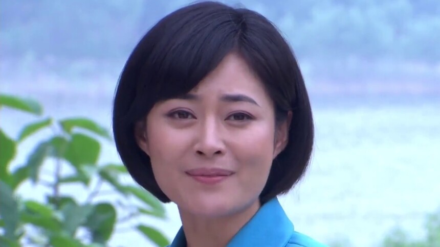 女村长 第1集
