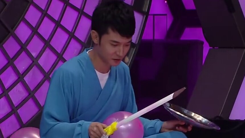 张丹峰爆发小宇宙 海涛三剑被“点杀”