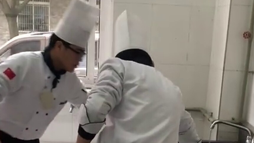 【杨阳】不好好上课，男生集体杀鱼？