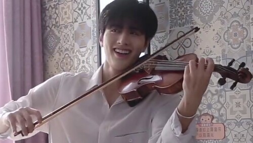 晴朗小喇叭：用皮卡丘的方式看罗正