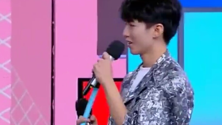 《快乐大本营》 王俊凯怼店长黄晓明