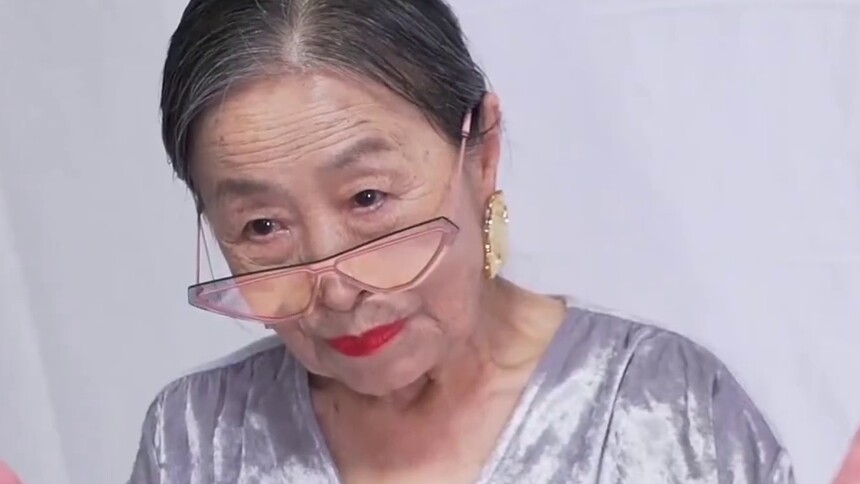 老戏骨张少华拍摄时尚大片，网友：老人时尚起来真没我们什么事了