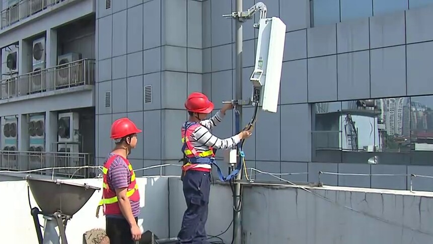 长沙一小区要求拆除通信基站 智能手机变成“老人机”