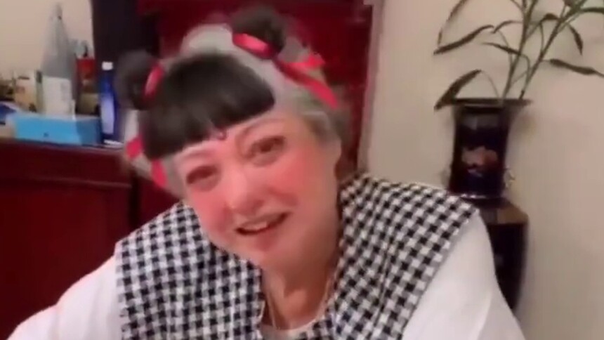 67岁洪金宝减肥成功 大玩哪咤特效超可爱