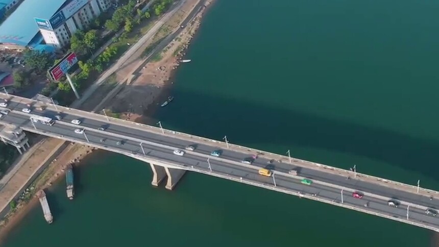 新中国成立70周年·飞阅湘江的桥|永州潇湘大桥：箭在弦上【航拍：黄子健 胡弼农 袁志圣】