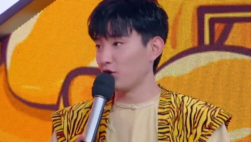 怒音要被这一群人玩坏了 于小彤《两只老虎》都能怒起来？