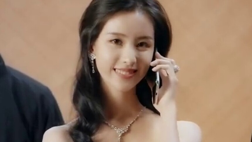 【ELLE】风尚大典 陈都灵：从巴黎到巴蜀