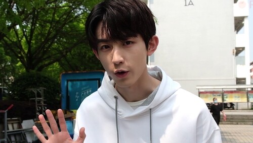 《谢谢让我遇见你》独家彩蛋：跟着郭俊辰万鹏探访剧组幕后！