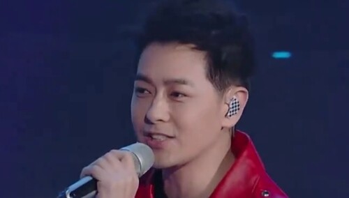 嗨唱点歌厅：林丹韩雪林志颖跨界演唱 带给你前所未有的嗨唱体验