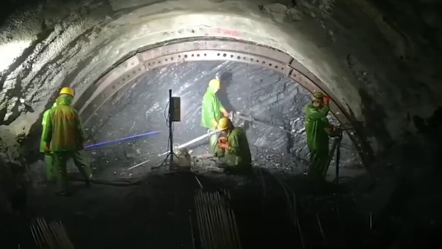 滇中引水工程海东隧洞5号支洞提前286天掘进到主洞