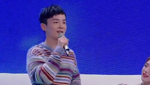 龙梅子沈凌老乡相遇 现场演绎西北式喊话