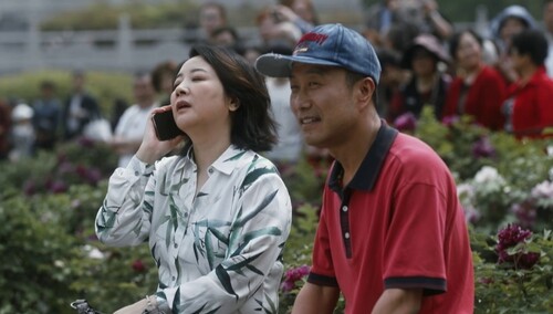 《装台》第6集看点：八婶背着疤叔相亲去了 咋就摊上了一个寻房客